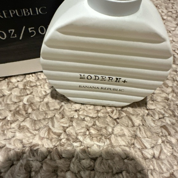 Banana Republic New In Box Modern Perfume - Picture 6 of 8